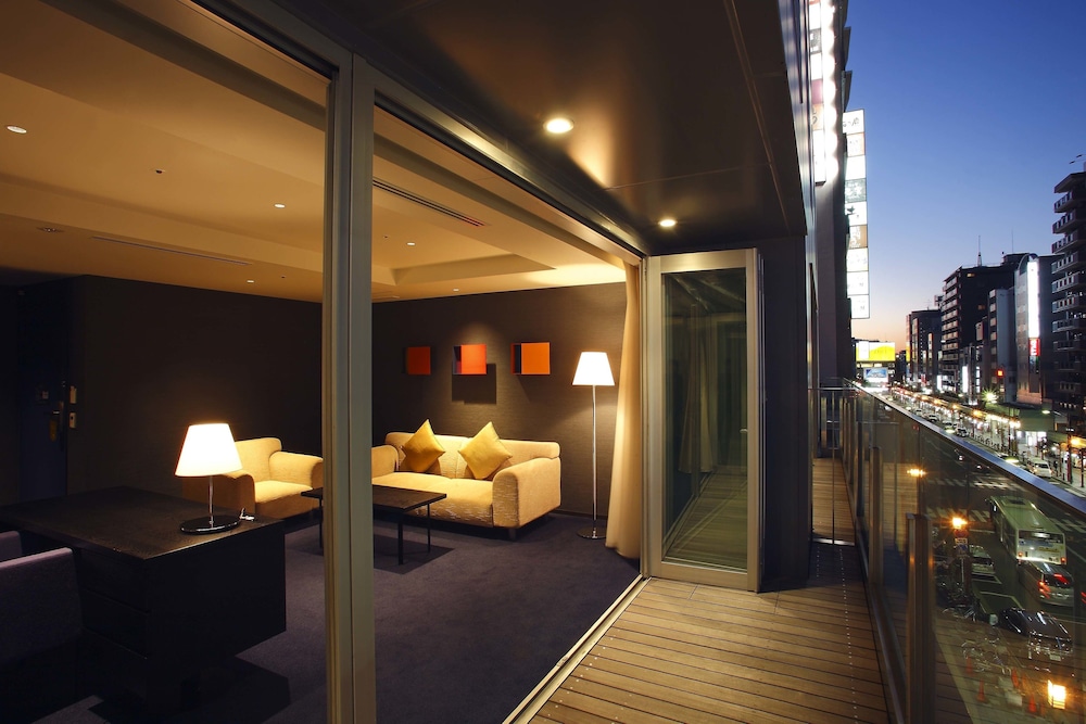 スイート キングルーム バルコニー付 禁煙 | ザ・ゲートホテル雷門 by HULIC