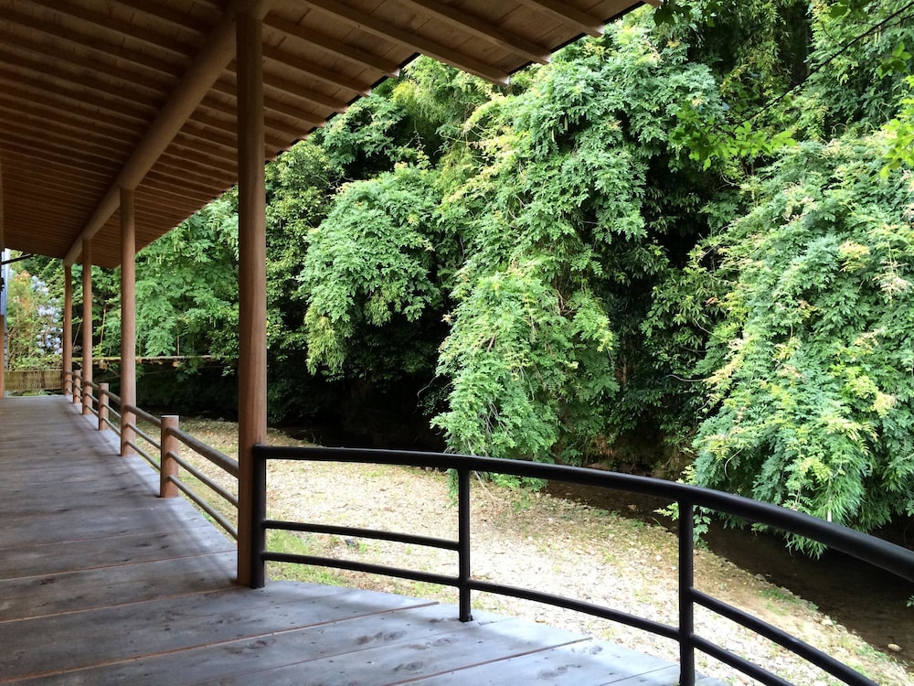 露天風呂付特別室 バルコニー0 | あまみ温泉 南天苑