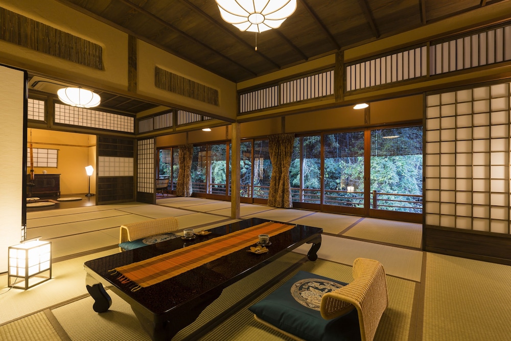 露天風呂付特別室 | あまみ温泉 南天苑