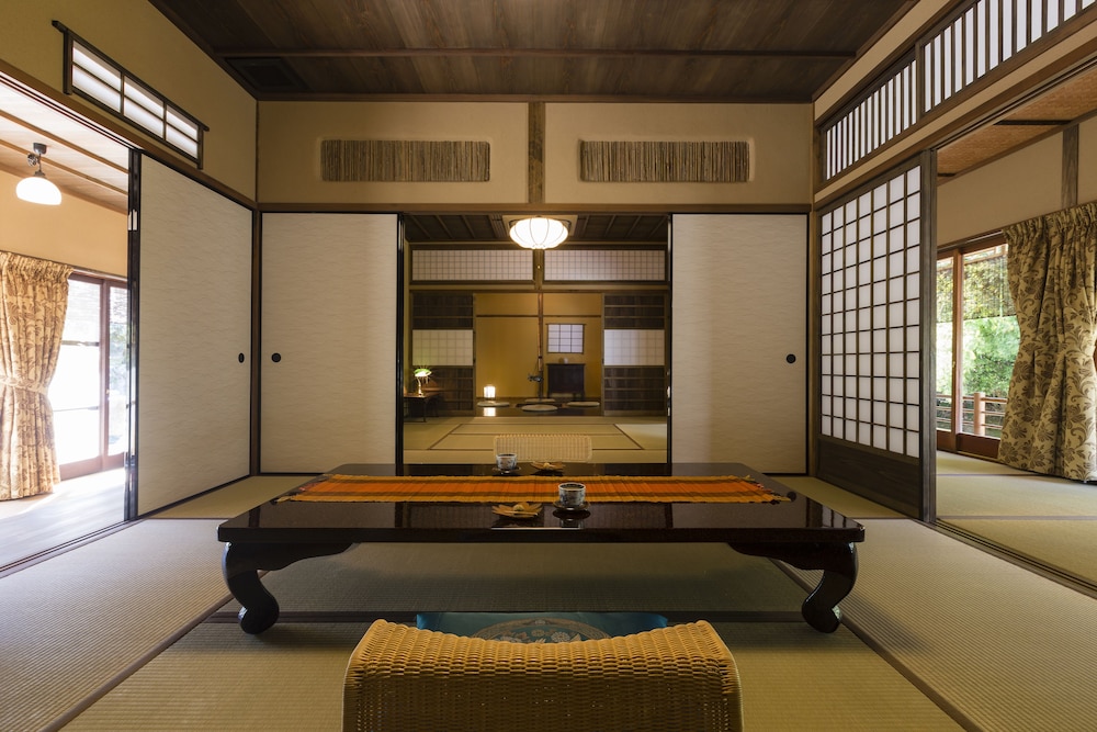 露天風呂付特別室 客室10 | あまみ温泉 南天苑