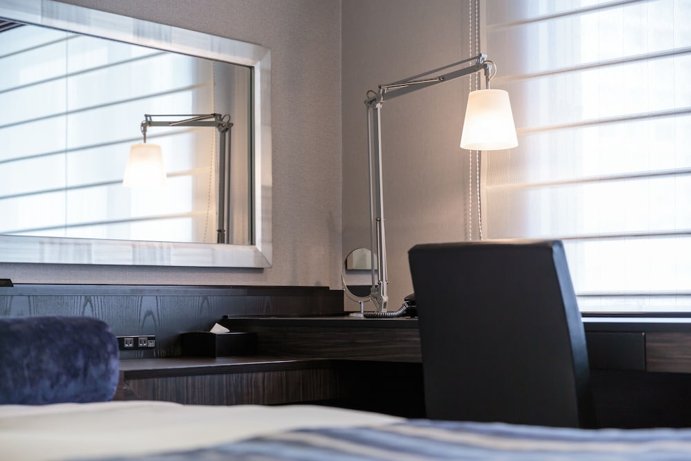 スタンダードダブル (喫煙) 客室2 | ホテルマイステイズプレミア堂島