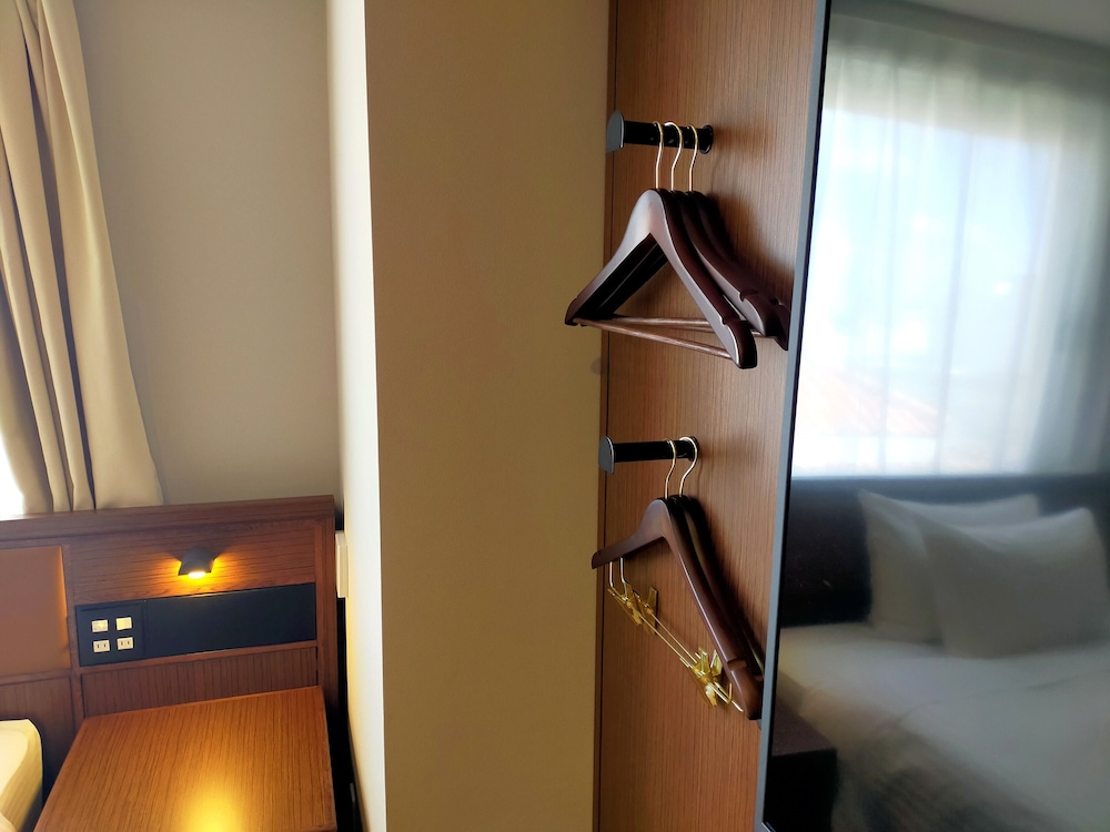 コンフォート ダブルルーム ダブルベッド 1 台 禁煙 客室6 | ホテルパームロイヤルリゾート国際通り