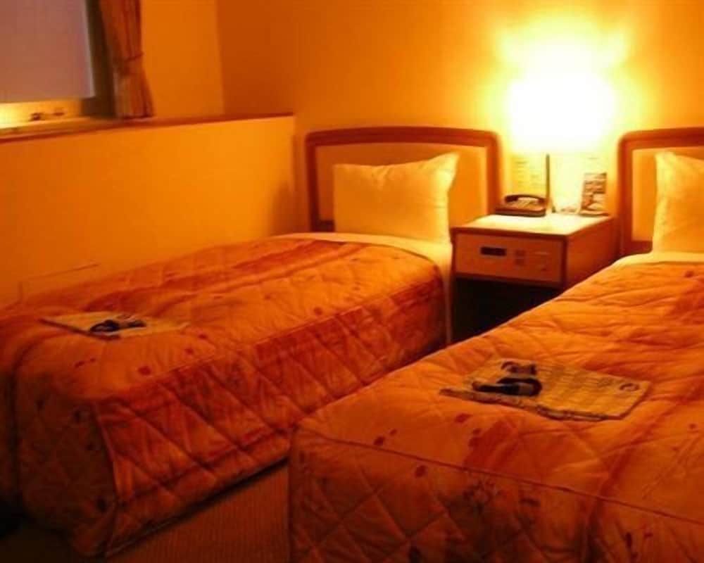 ツインルーム 喫煙可 客室1 | ビジネスホテルニッセイ