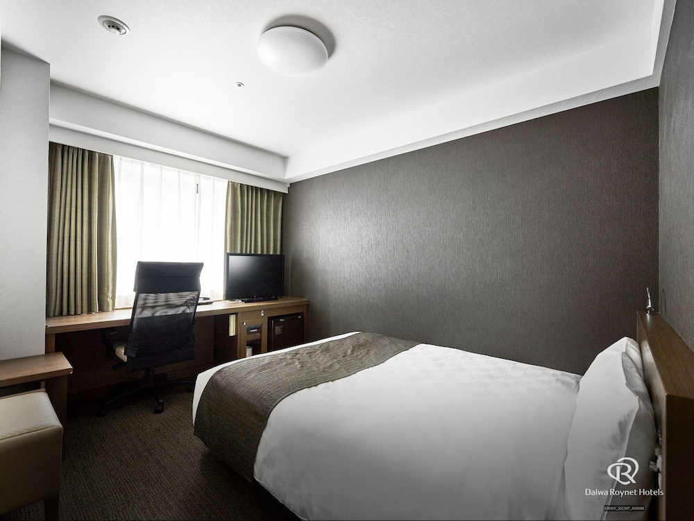 スタンダード ダブルルーム 喫煙可 | ダイワロイネットホテル京都四条烏丸