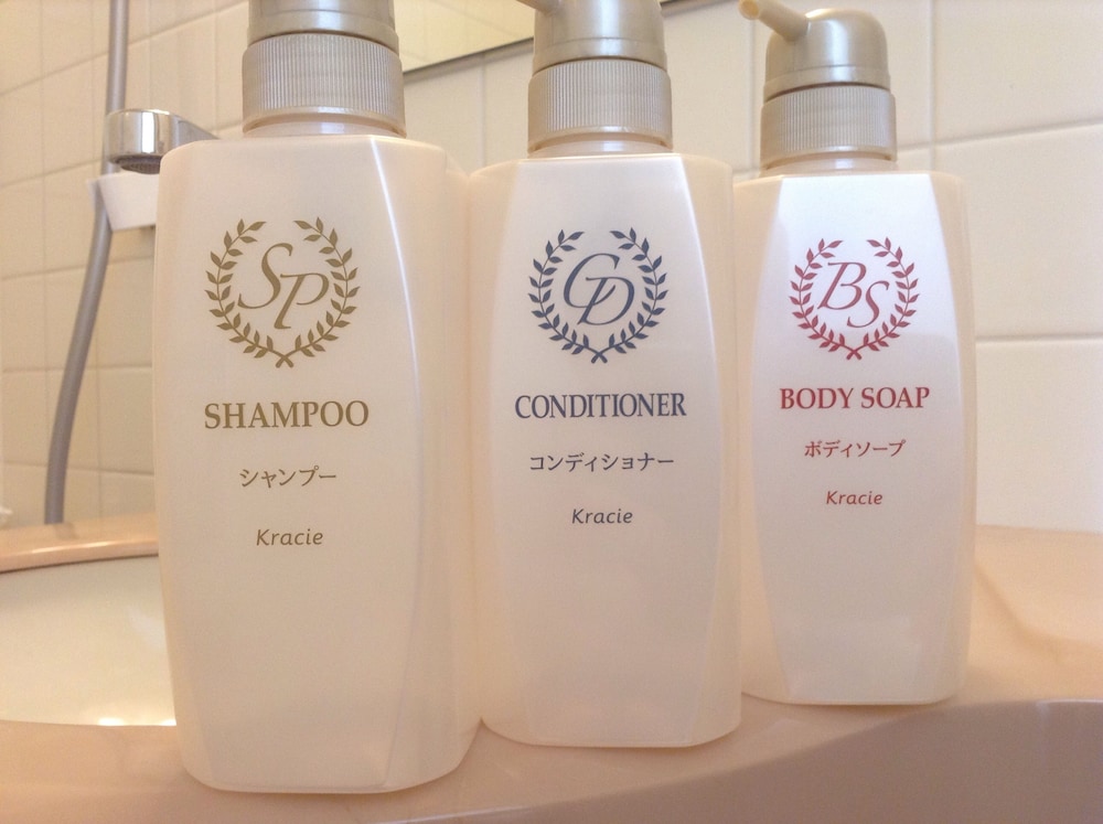 ダブルルーム 禁煙 バスルーム1 | 大阪国際交流センターホテル