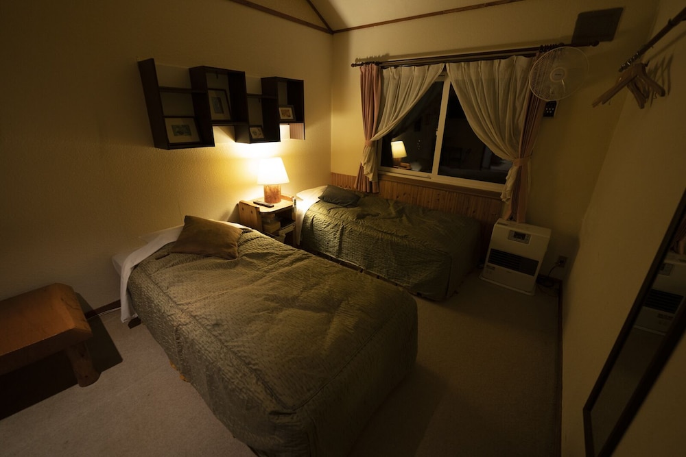 4 人部屋禁煙 客室5 | カントリー イン ミルキー ハウス