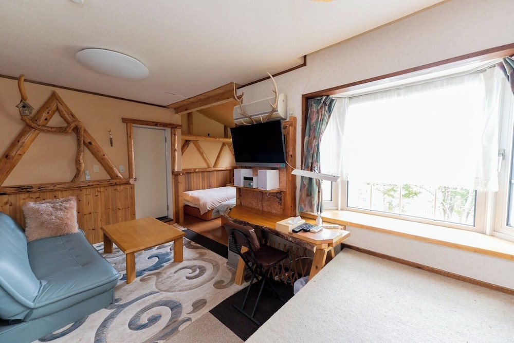 スイート 客室8 | カントリー イン ミルキー ハウス