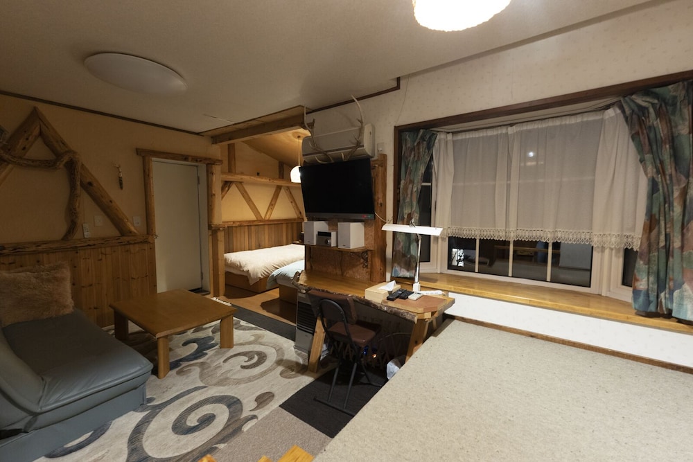 スイート 客室3 | カントリー イン ミルキー ハウス