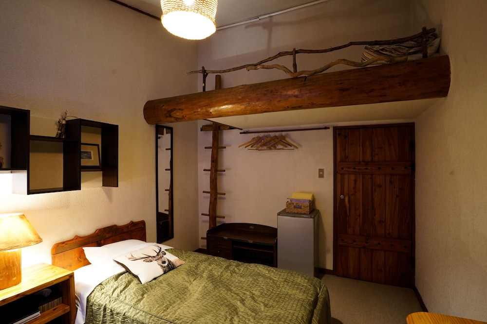 ツインルームシングルサイズベッド 2 台 客室14 | カントリー イン ミルキー ハウス