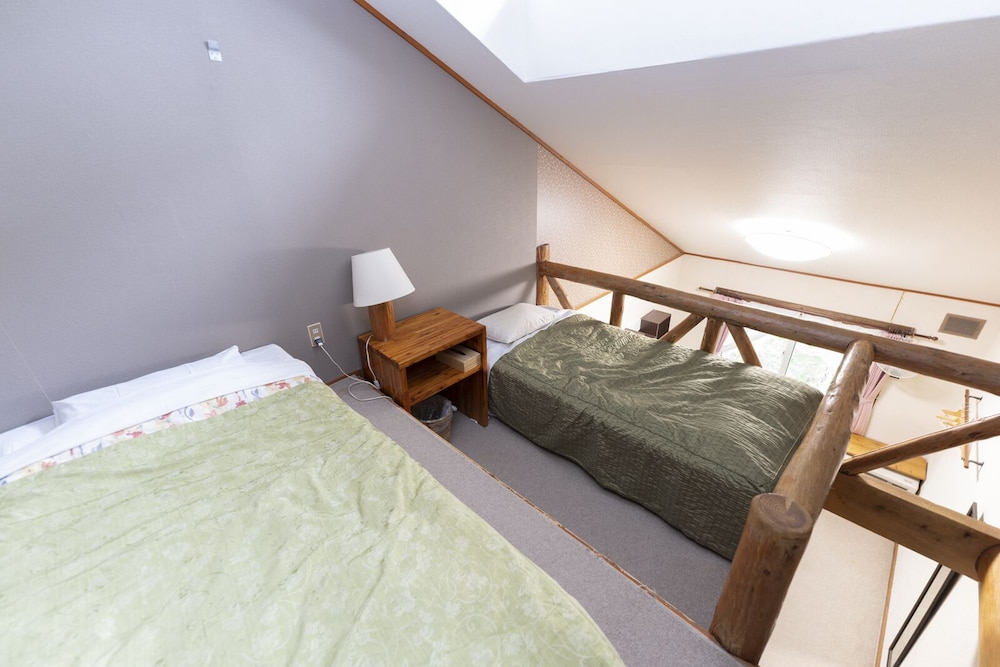 4 人部屋禁煙 客室1 | カントリー イン ミルキー ハウス