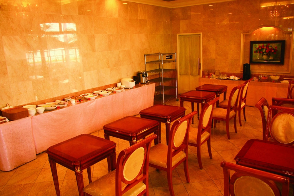 朝食スペース1 | ホテル サンクイーン