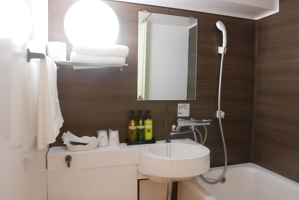 ダブルルーム 喫煙可 バスルーム0 | ホテルテトラ鶴見