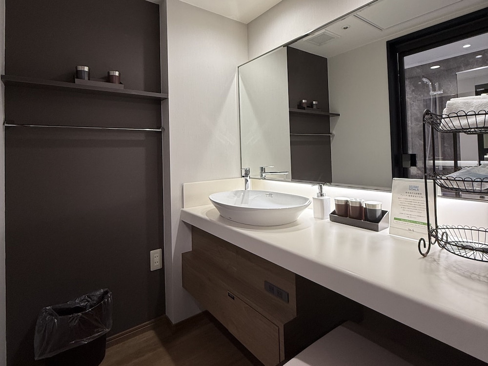 デラックス ツインルーム 禁煙(レイクビュー) バスルーム1 | サロマ湖 鶴雅リゾート