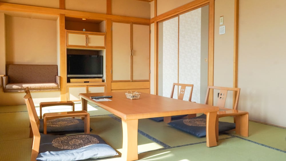 和室 禁煙(レイクビュー) 客室4 | サロマ湖 鶴雅リゾート