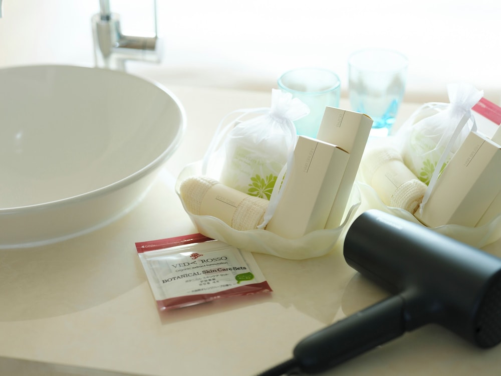 ラグジュアリー ツインルーム 禁煙 ハーバービュー 客室の設備とサービス1 | 稲佐山観光ホテル