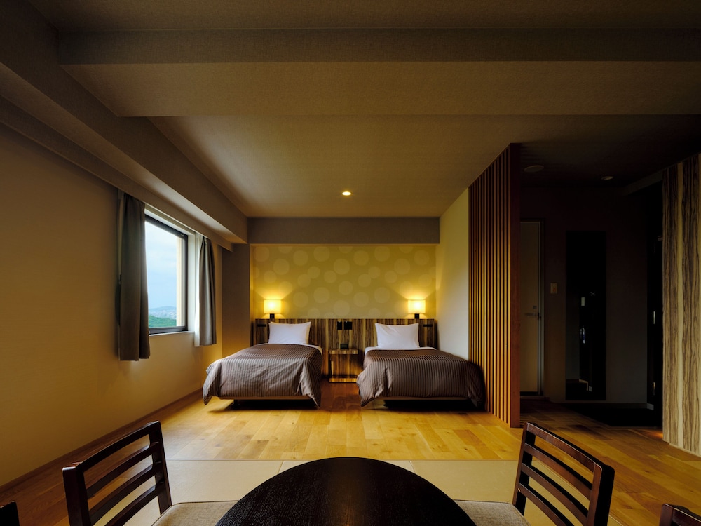 本館 和洋室 禁煙 客室1 | 稲佐山観光ホテル
