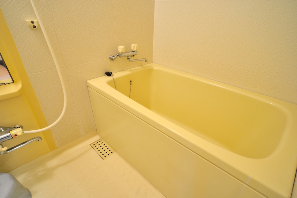 デラックス ルーム 禁煙 ハーバービュー バスルーム1 | 稲佐山観光ホテル