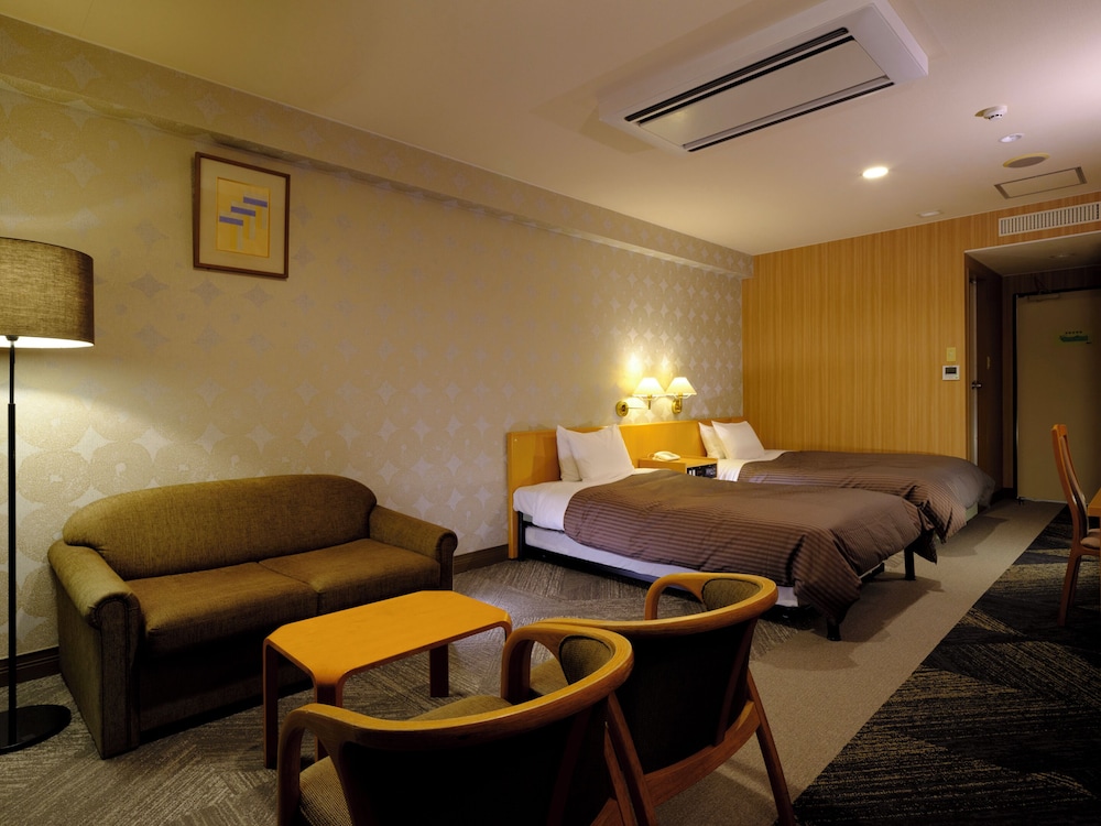 スーペリアツインルーム禁煙　海側 客室1 | 稲佐山観光ホテル