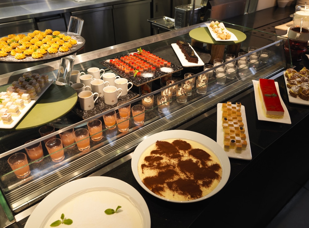 デラックス和洋室 禁煙 旅館のお食事処0 | 定山渓 鶴雅リゾートスパ 森の謌