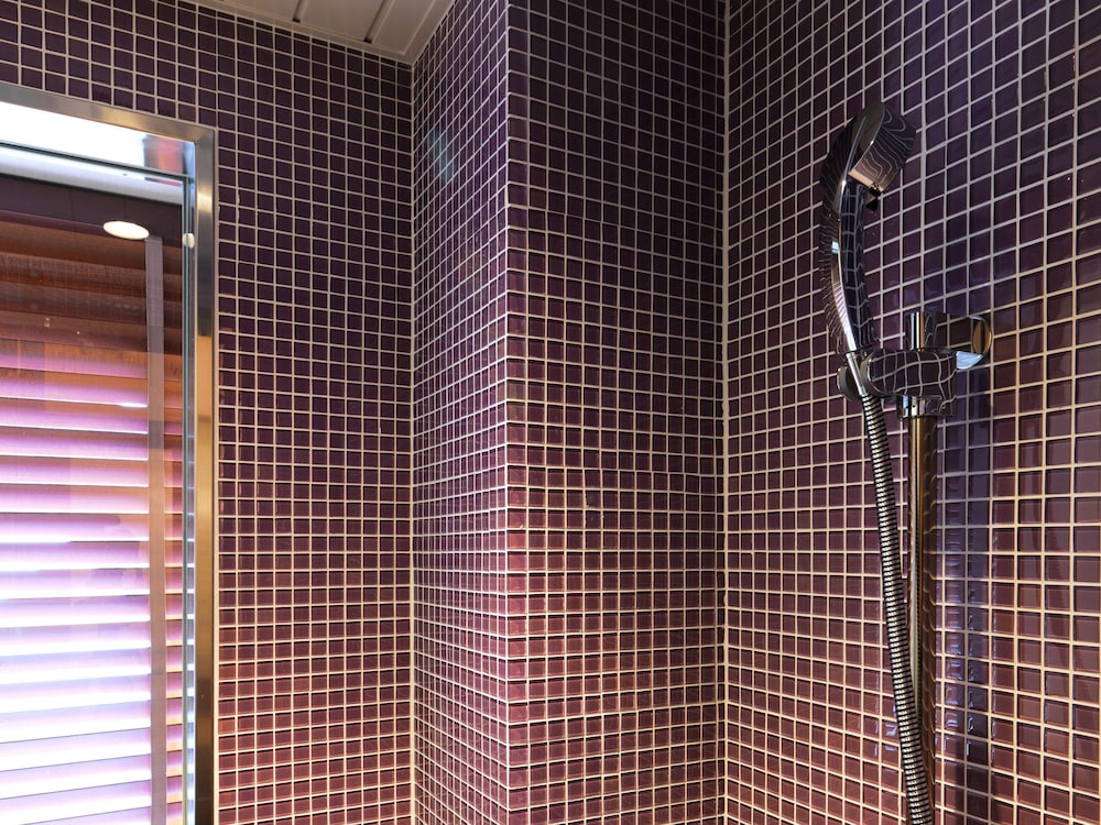 ツインルーム 禁煙 バスルーム0 | 定山渓 鶴雅リゾートスパ 森の謌