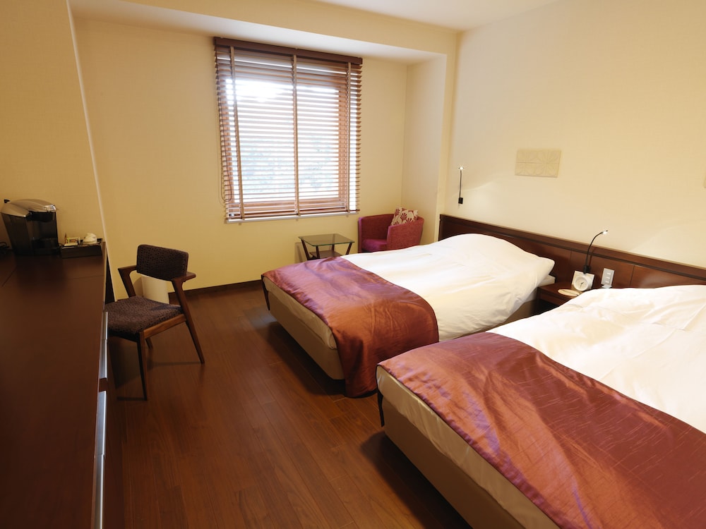 ツインルーム 禁煙 | 定山渓 鶴雅リゾートスパ 森の謌