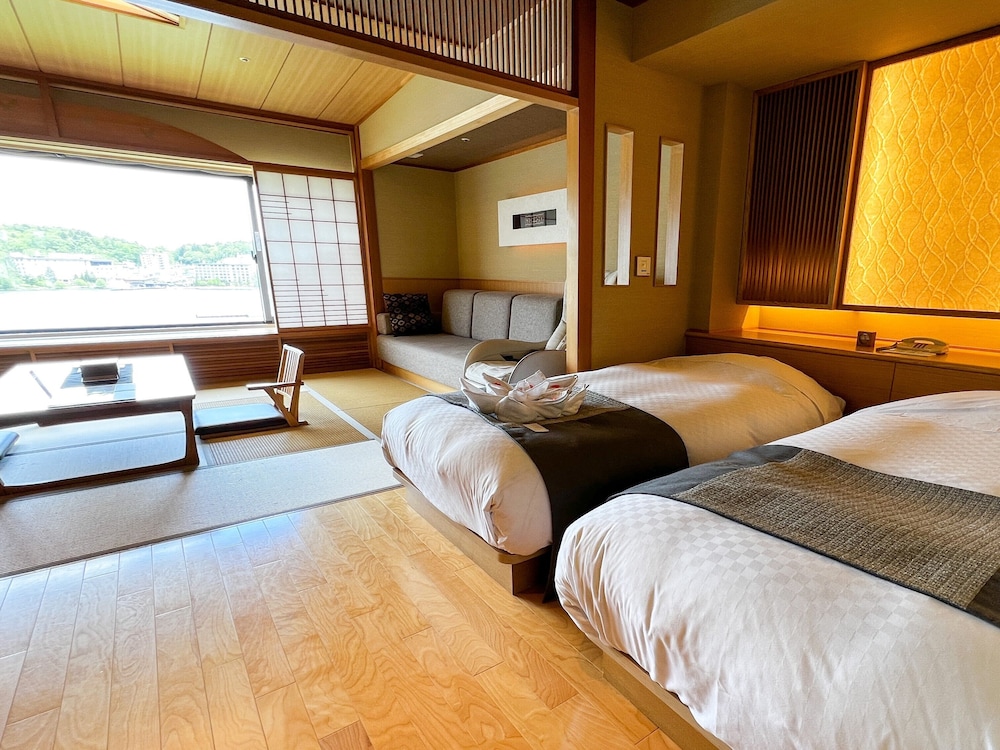 別館　和洋室　夕食プレミアム会席 禁煙 客室2 | あかん遊久の里 鶴雅