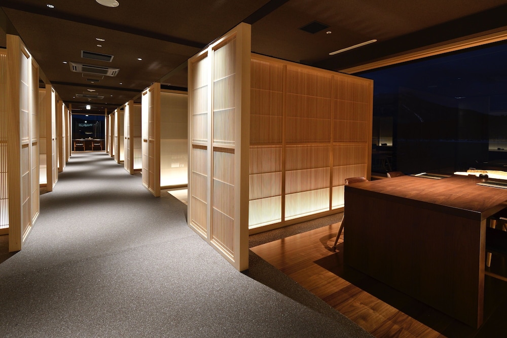 別館 和洋室 夕食プレミアム会席 禁煙 旅館のお食事処4 | あかん遊久の里 鶴雅