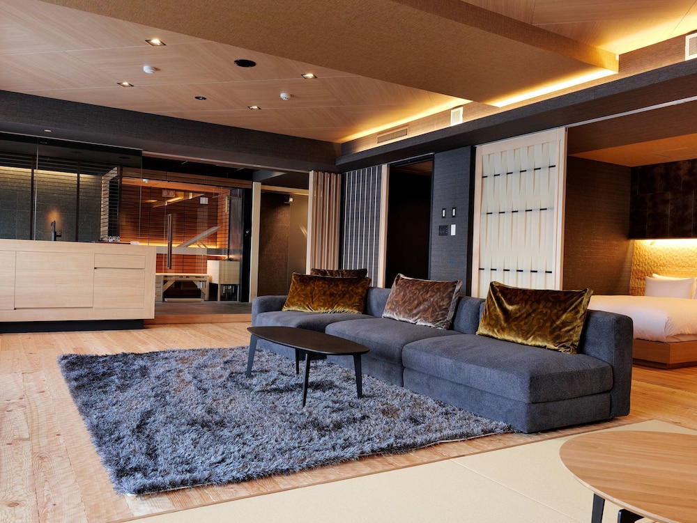 (ウイングス館) レイクガーデンビュースイートサウナ付き 禁煙 | あかん遊久の里 鶴雅