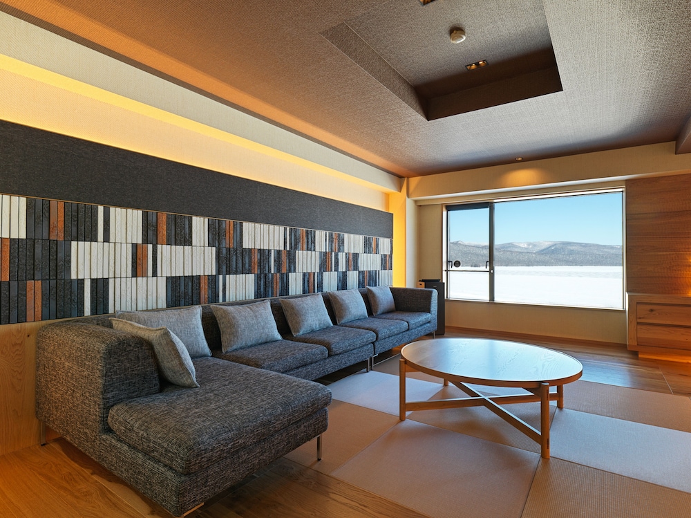 (ウイングス館) 湖側 デラックス和洋室 (禁煙) 客室4 | あかん遊久の里 鶴雅