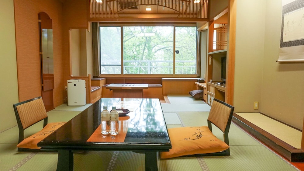 (栞の館) 和室 禁煙 部屋からの景観0 | あかん遊久の里 鶴雅