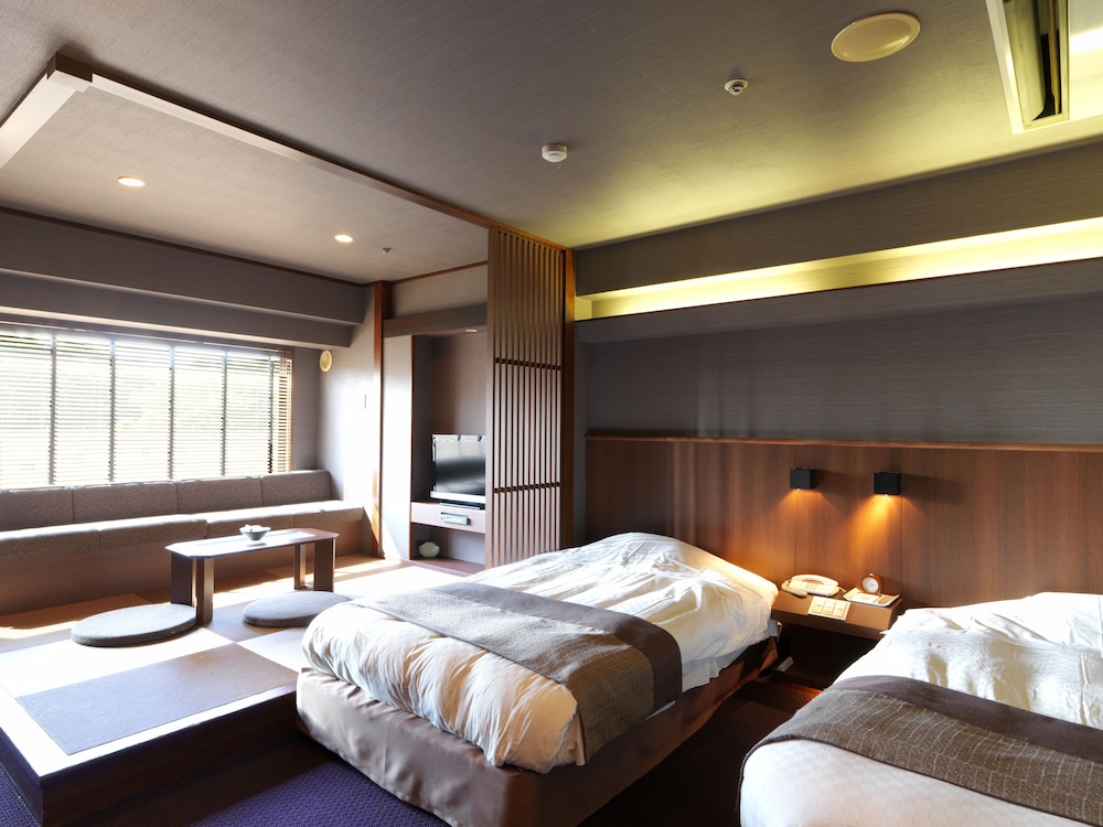 (こもれび) 和洋室(シャワーブース) 禁煙 客室1 | あかん遊久の里 鶴雅