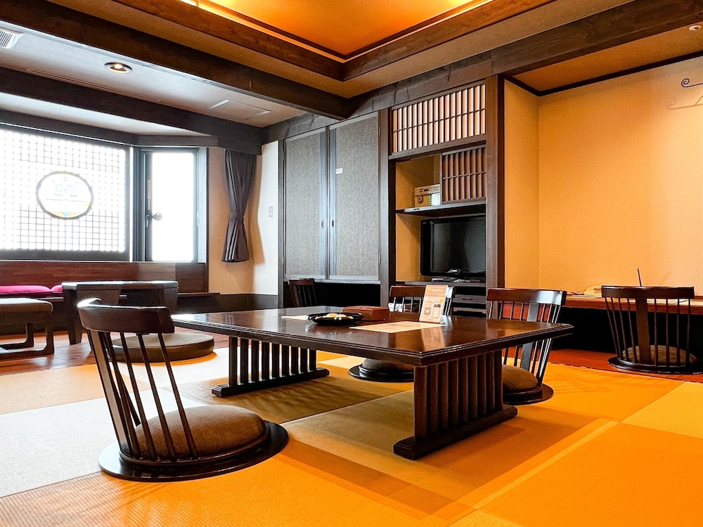 (RERA) (アイヌ式) 和室 禁煙 客室5 | あかん遊久の里 鶴雅