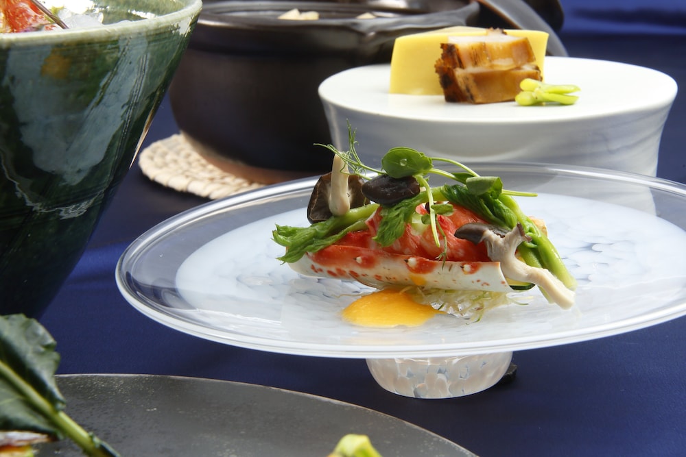 別館 和洋室 夕食プレミアム会席 禁煙 旅館のお食事処3 | あかん遊久の里 鶴雅