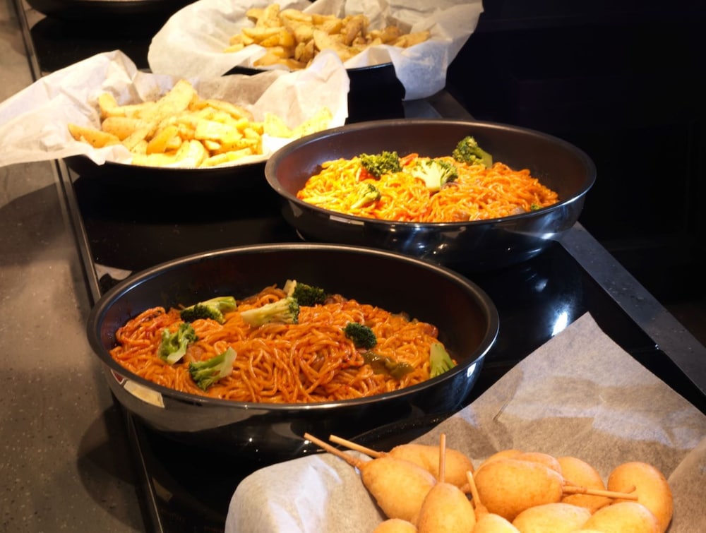 (ウイングス館) 和室 (禁煙) 旅館のお食事処3 | あかん遊久の里 鶴雅