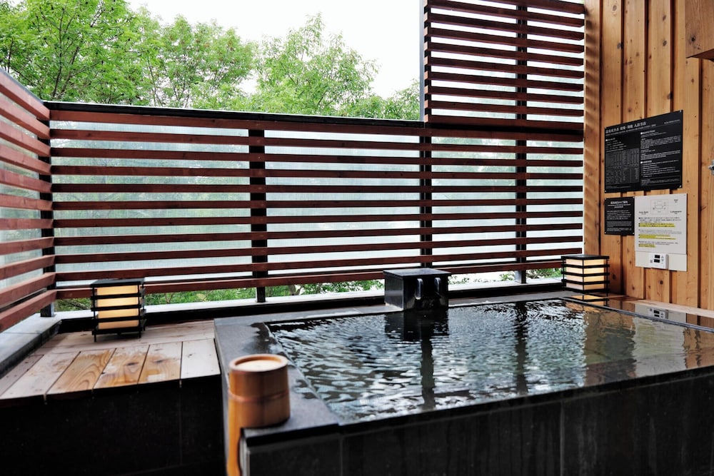 別館 露天風呂付洋室 夕食プレミアム会席 禁煙 バスルーム2 | あかん遊久の里 鶴雅