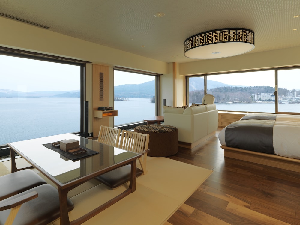 別館　温泉付展望特別室　夕食プレミアム会席 禁煙 客室2 | あかん遊久の里 鶴雅