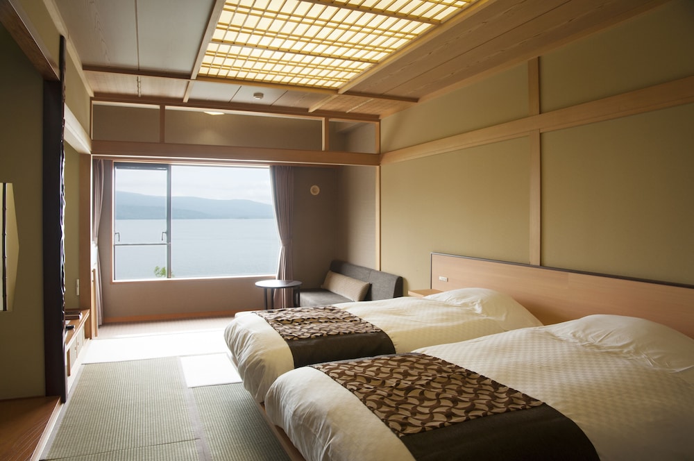 (ウイングス館) 湖側 和室ツイン (禁煙) | あかん遊久の里 鶴雅