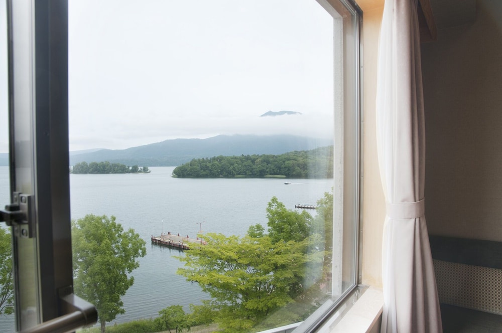 (ウイングス館) 湖側 和室ツイン (禁煙) 部屋からの景観0 | あかん遊久の里 鶴雅