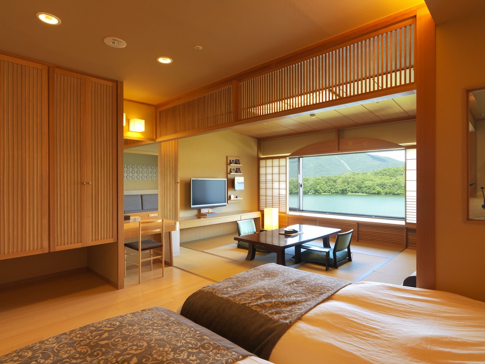 別館 和洋室 夕食プレミアム会席 禁煙 | あかん遊久の里 鶴雅