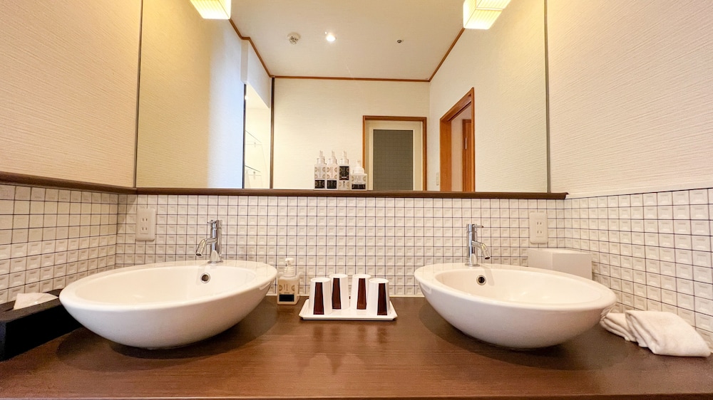 別館 和洋室 夕食プレミアム会席 禁煙 バスルーム0 | あかん遊久の里 鶴雅