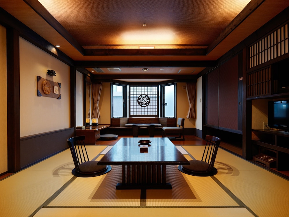 (RERA) (アイヌ式) 和室 禁煙 | あかん遊久の里 鶴雅