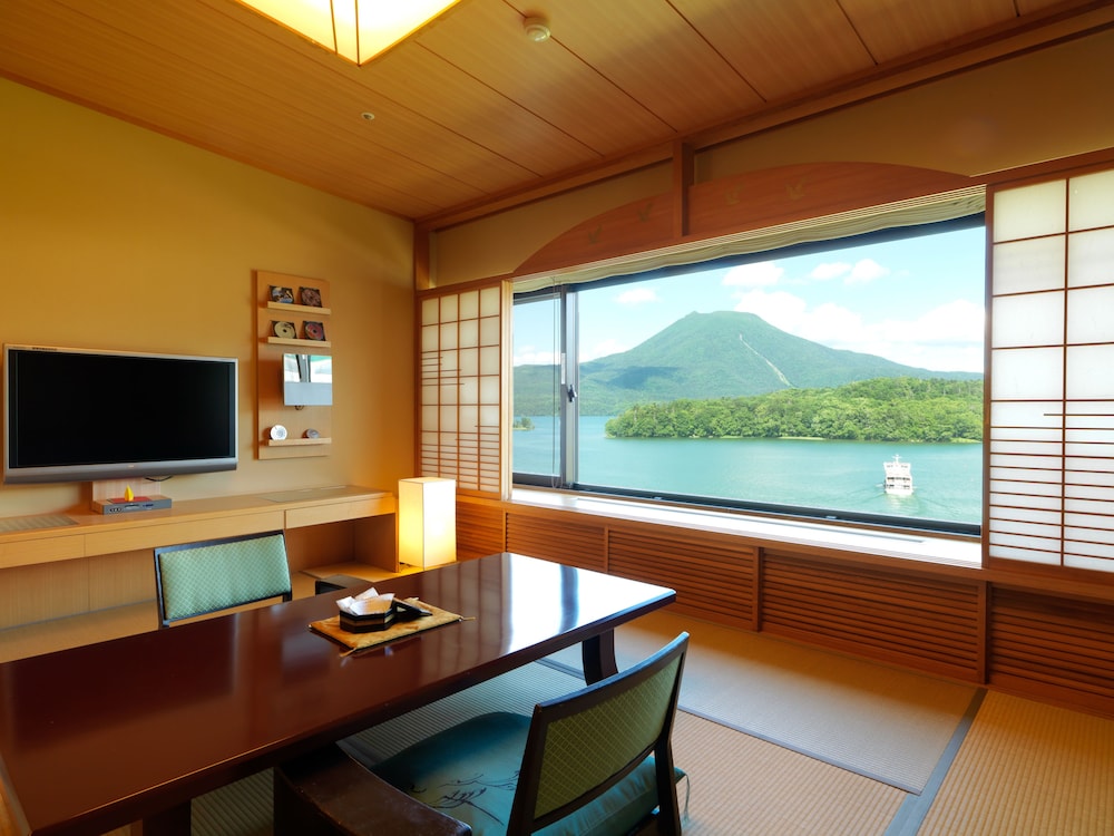 別館 和洋室 夕食プレミアム会席 禁煙 レイク ビュー0 | あかん遊久の里 鶴雅