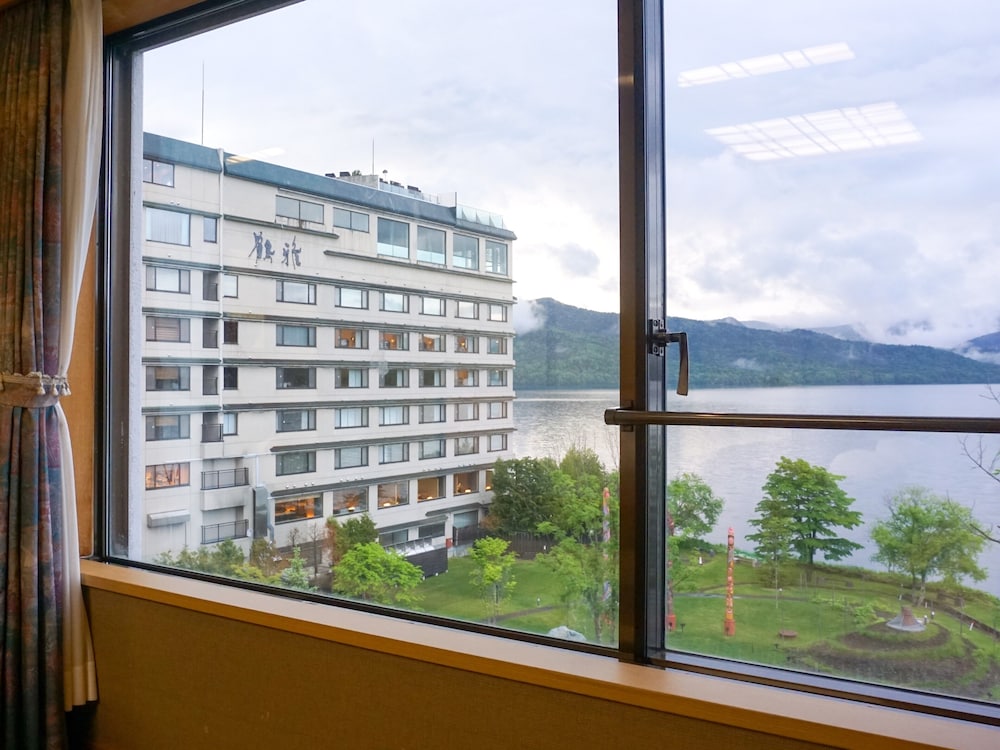 (ウイングス館) 湖側 和室ツイン (禁煙) 客室3 | あかん遊久の里 鶴雅