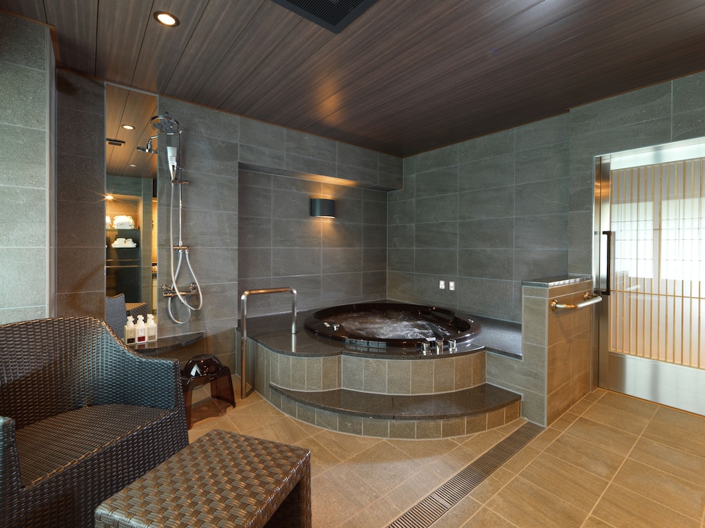 (こもれび) 展望バス付デラックス和洋室 禁煙 バスルーム0 | あかん遊久の里 鶴雅