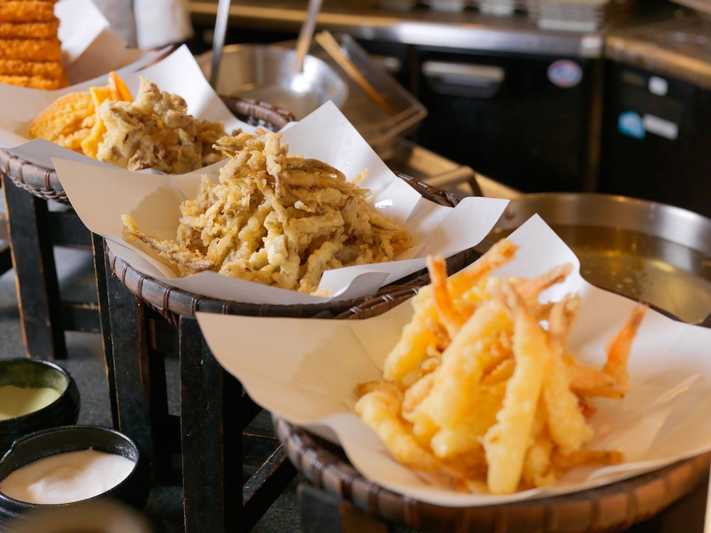 (栞の館) 和室 禁煙 旅館のお食事処3 | あかん遊久の里 鶴雅