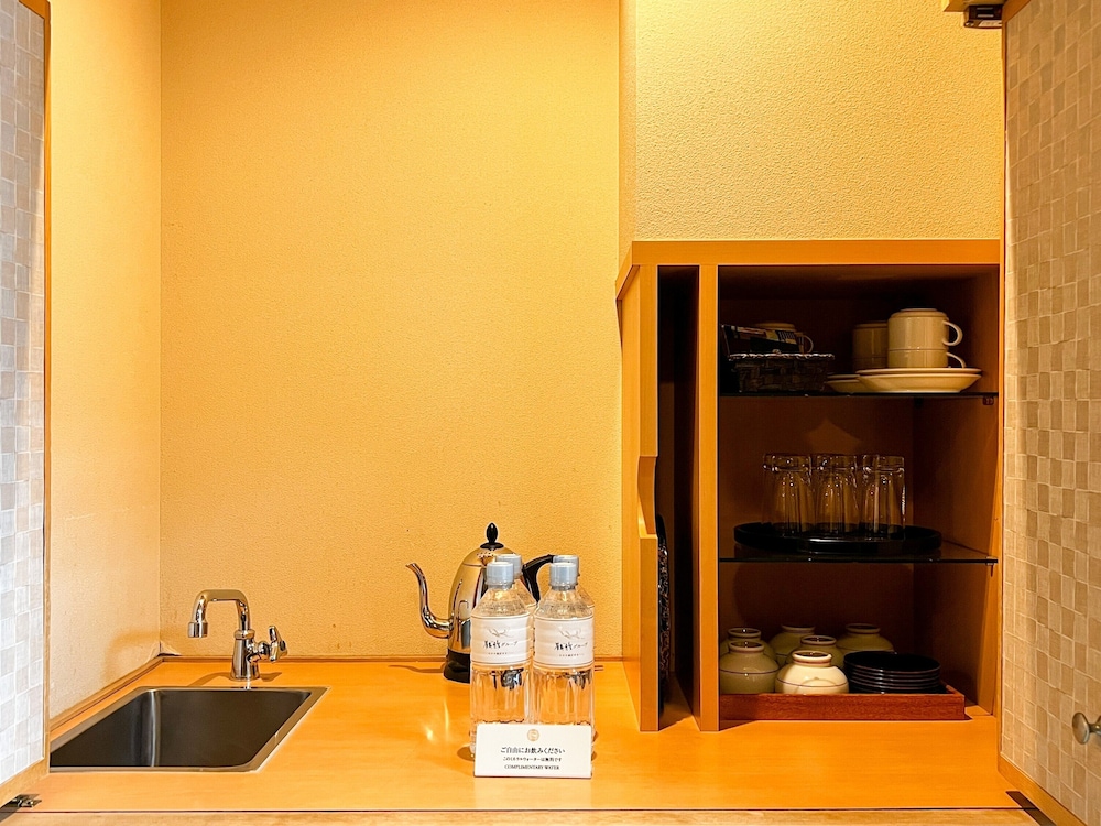 湖側グループ和室 禁煙 客室の設備とサービス0 | あかん遊久の里 鶴雅