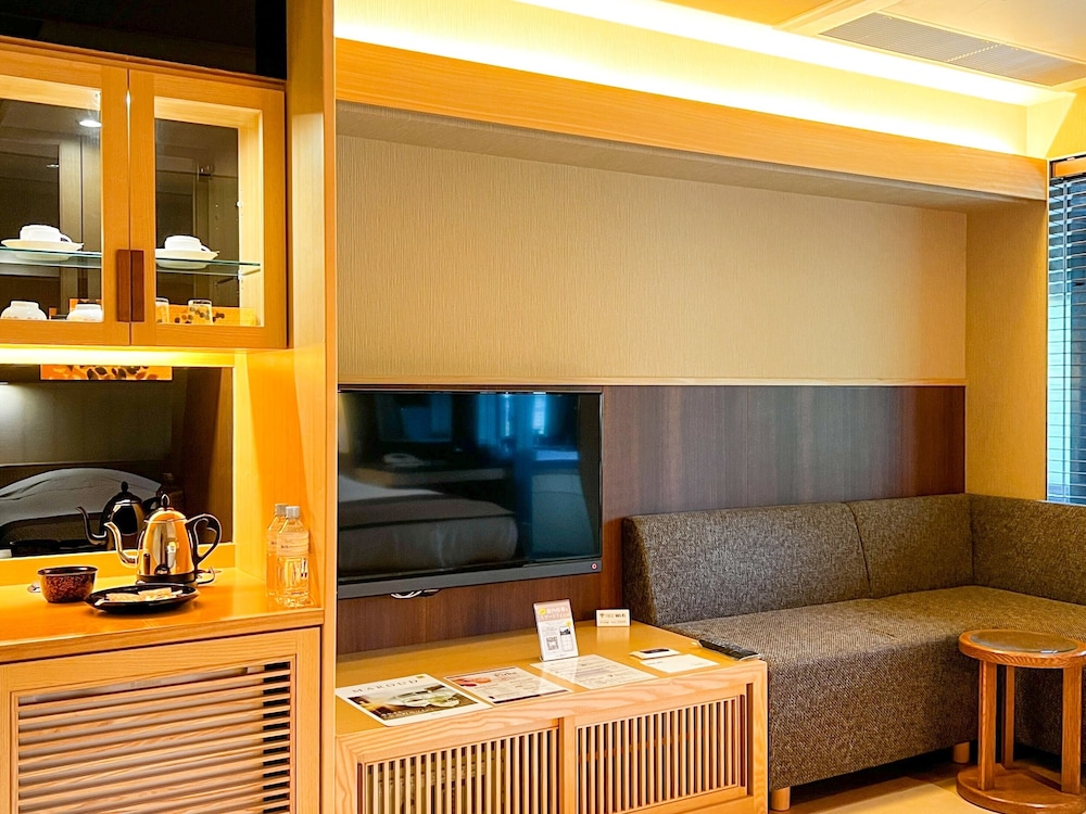 (こもれび) 展望バス付和室ツイン (禁煙) 客室3 | あかん遊久の里 鶴雅