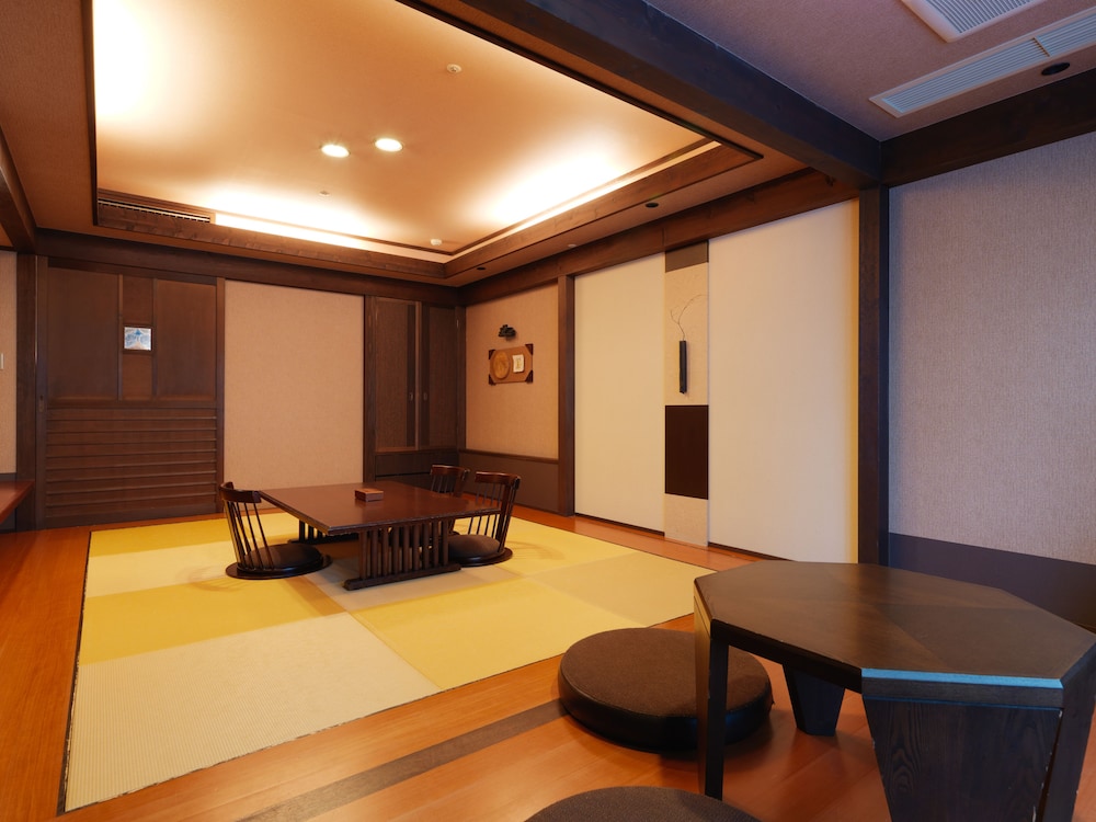 (RERA) (アイヌ式) 和室 禁煙 客室3 | あかん遊久の里 鶴雅