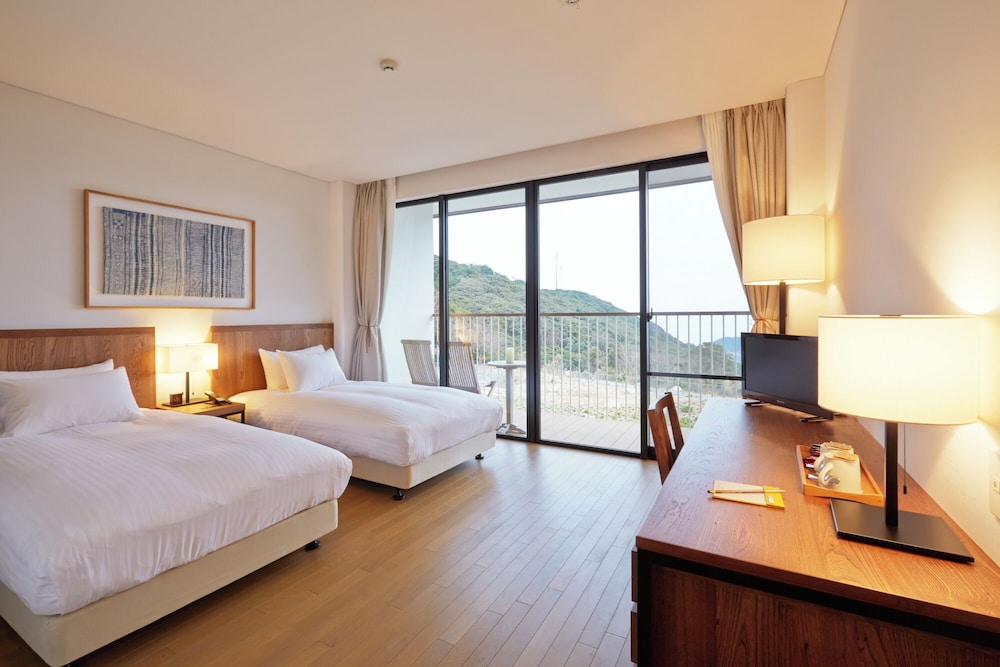 スーペリア ツインルーム シービュー | 五島列島リゾートホテルマルゲリータ