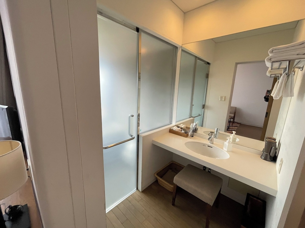 デラックス トリプルルーム バスルーム3 | 五島列島リゾートホテルマルゲリータ